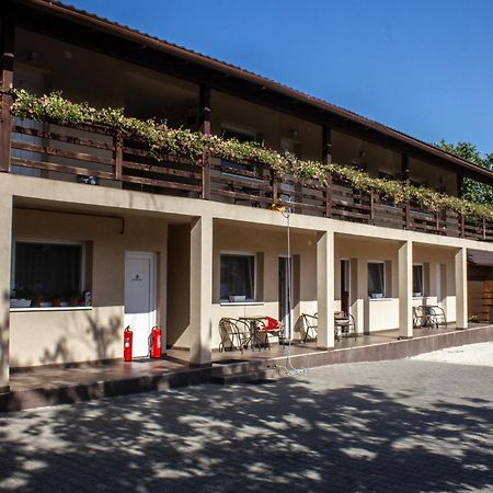 Air&Day Bed & Breakfast Vecses Bagian luar foto